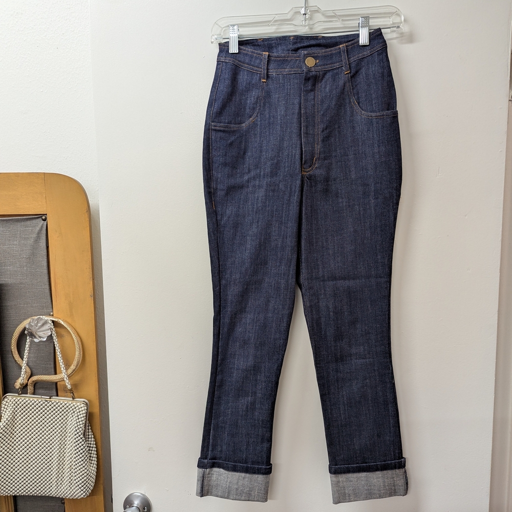 NWT Rockabilly XS & S Retro Cropped Jeans- "I Love Lucy" by Unique Vintage